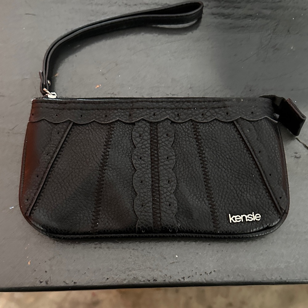 Kensie Black Textured Wristlet Clutch